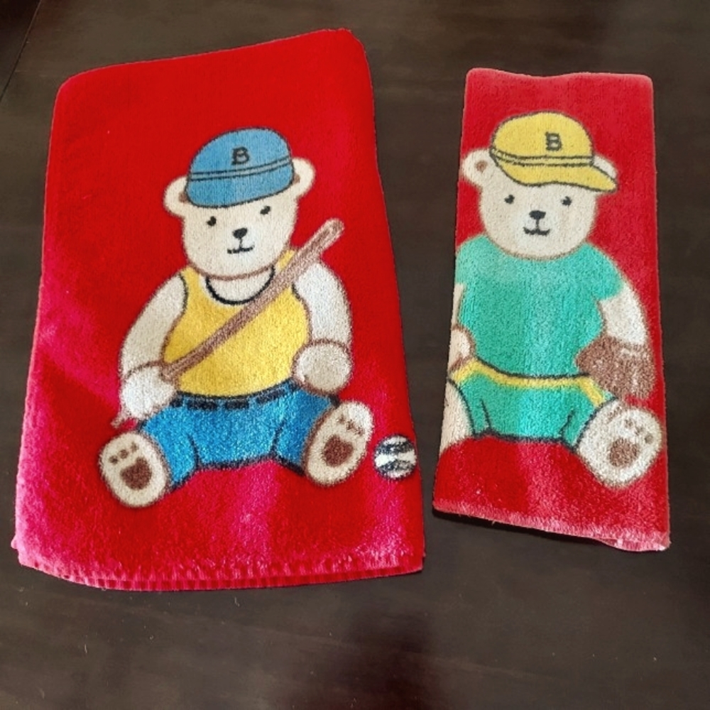 Waverly  Baseball Bear Hand towel and Wash Cloth. 1978.